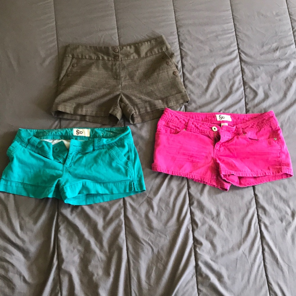 $5 IF BUNDLED-LOT Junior's shorts size 9 🕶☀️ - Picture 2 of 10